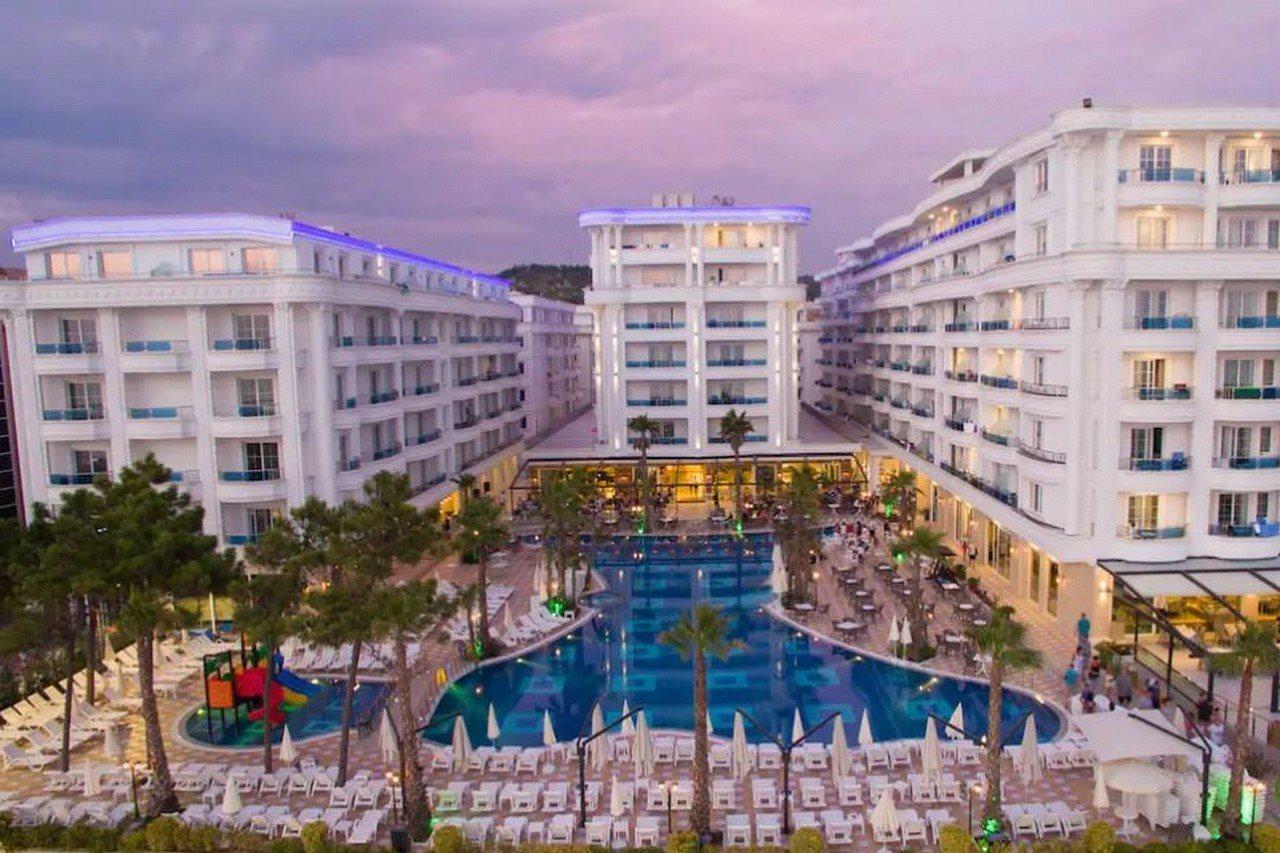 Grand Blue Fafa Resort & Spa Дуррес Екстер'єр фото