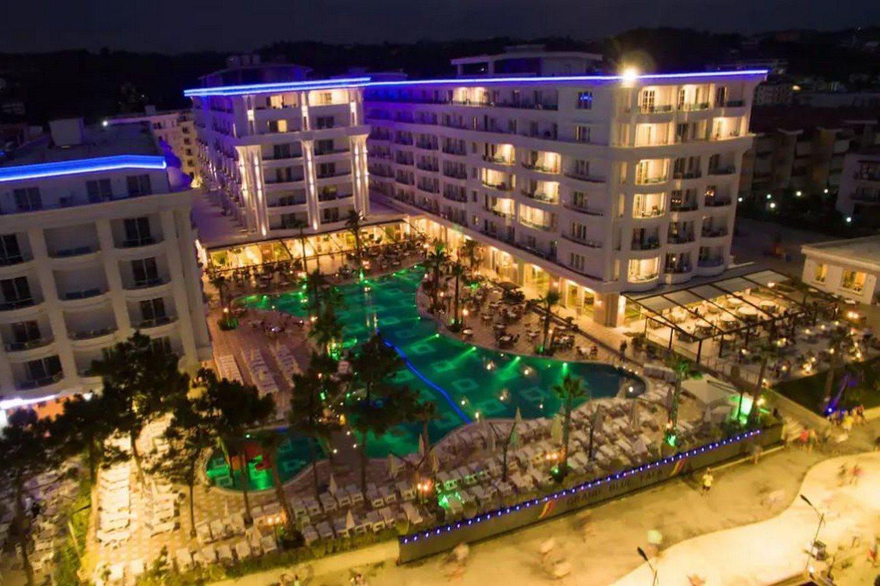 Grand Blue Fafa Resort & Spa Дуррес Екстер'єр фото