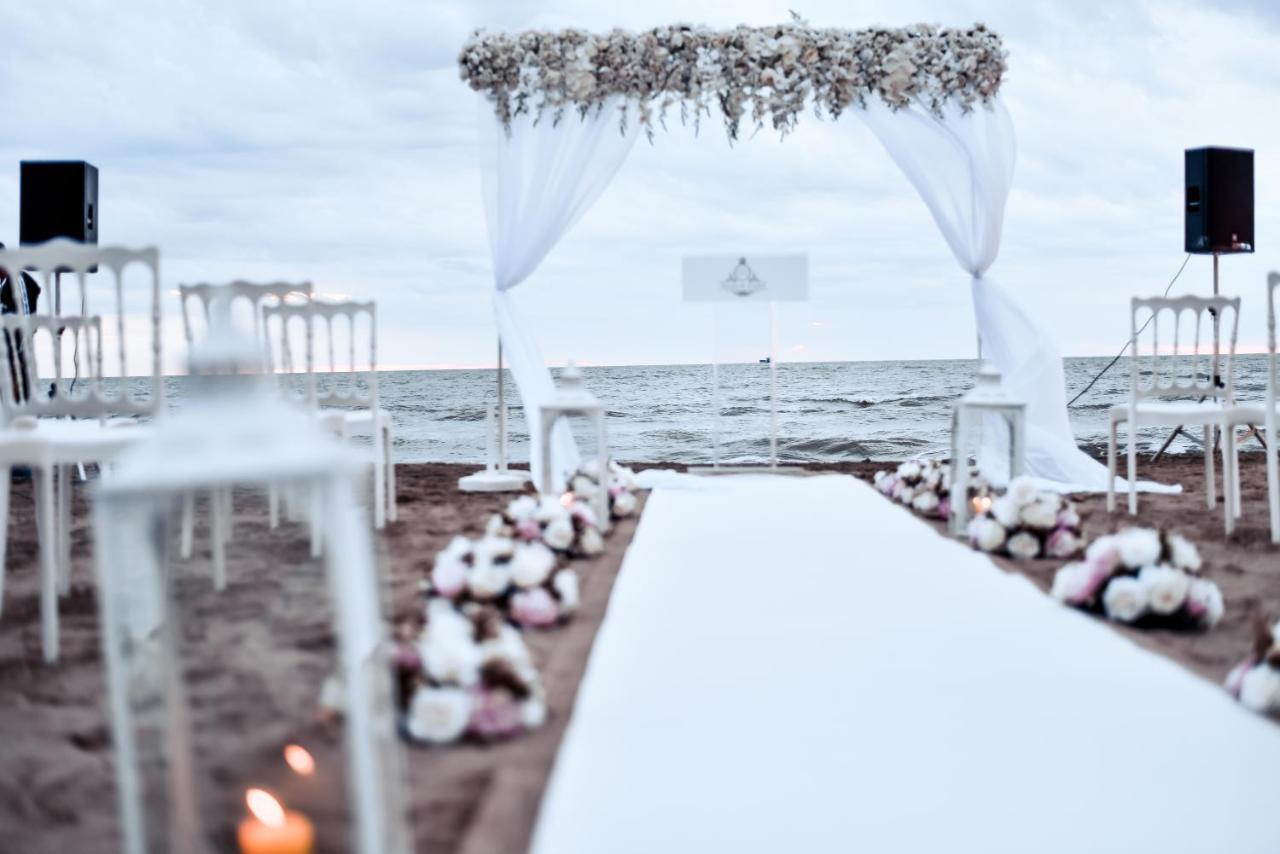 Grand Blue Fafa Resort & Spa Дуррес Екстер'єр фото